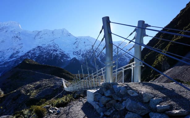 Limit set on first Hooker Valley suspension bridge | RNZ
