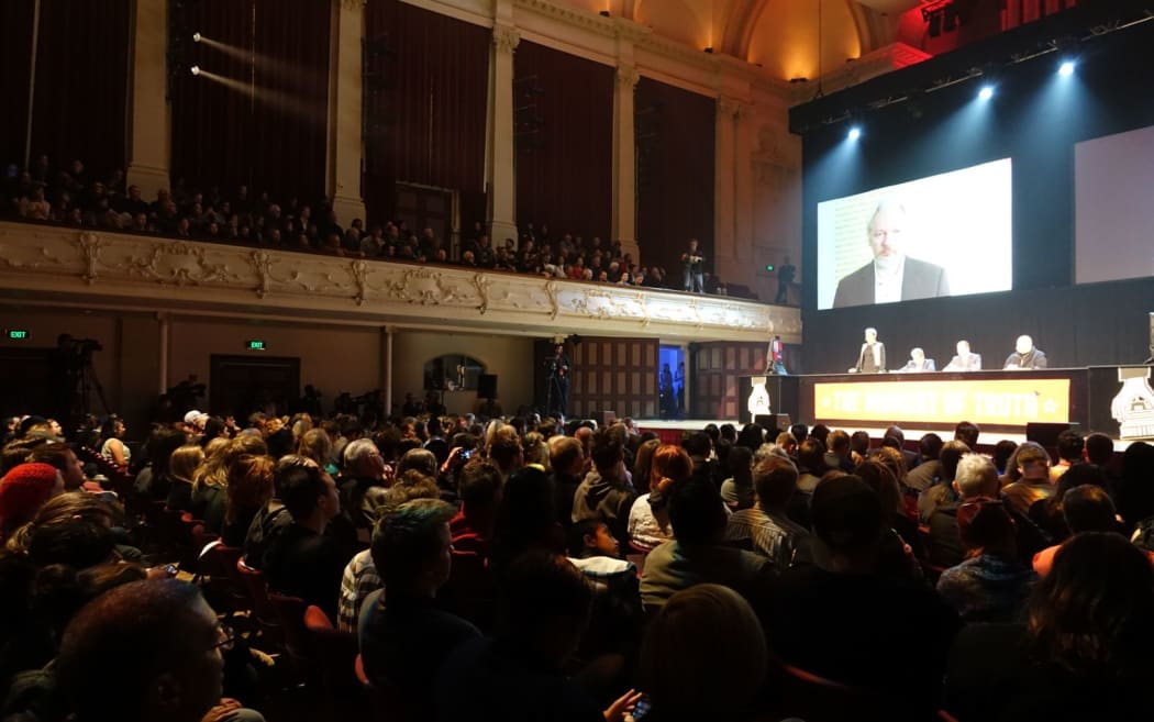Hundreds of people packed the Auckland Town Hall.