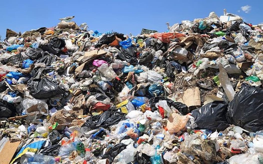 Councils decry dumped rubbish costs | RNZ News