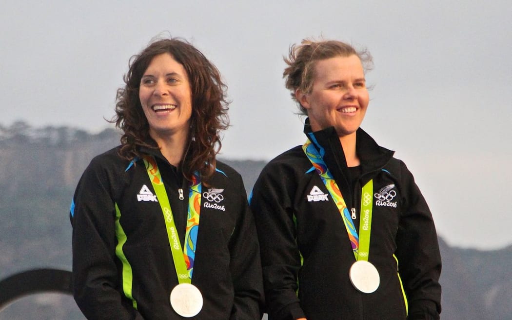 New Zealand sailors Jo Aleh and Polly Powrie.