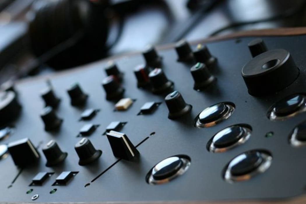 Open hardware mixer board