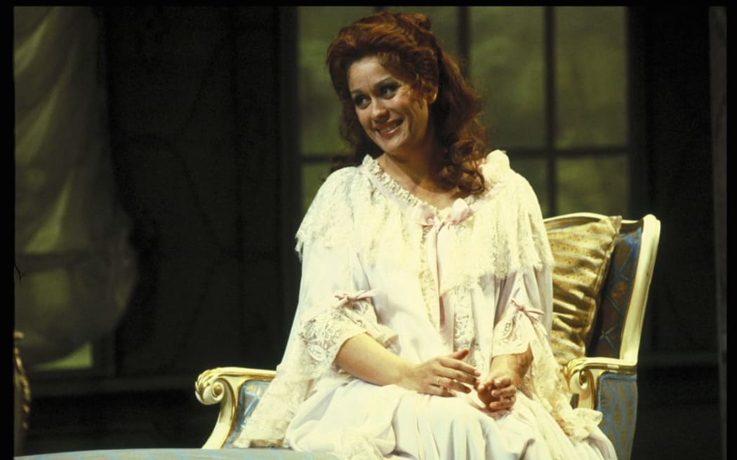 UNITED STATES - JANUARY 01:  SAN FRANCISCO OPERA HOUSE  Photo of Kiri Te KANAWA and DER ROSENKAVALIER, Kiri Te Kanawa as the Marschallin  (Photo by Ron Scherl/Redferns)