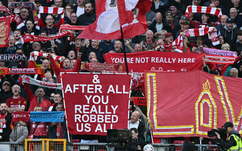 Man City silence hostile Anfield with 3-0 win over Liverpool | RNZ