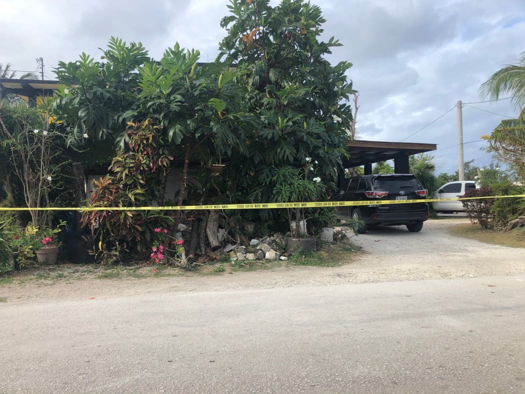 The cordoned off house were Gordon Aldan Castro and his hostage died.