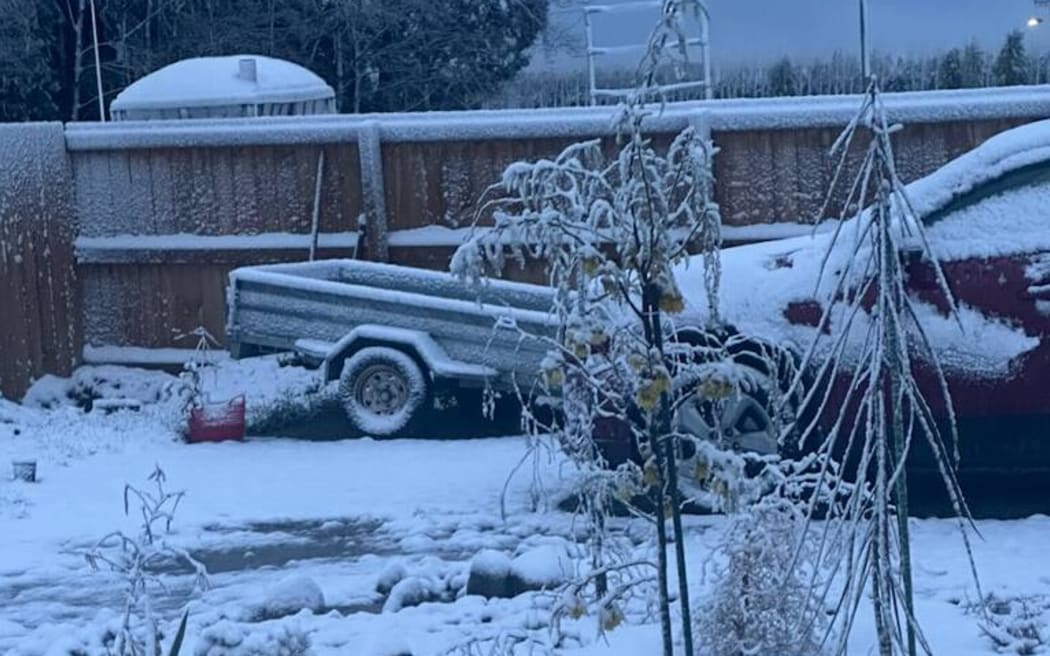 Snow near Methven Tuesday 17 September 2024.