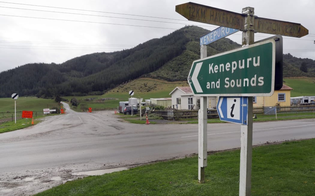 The Marlborough District Council says opening Kenepuru Rd up to everyone is a priority.