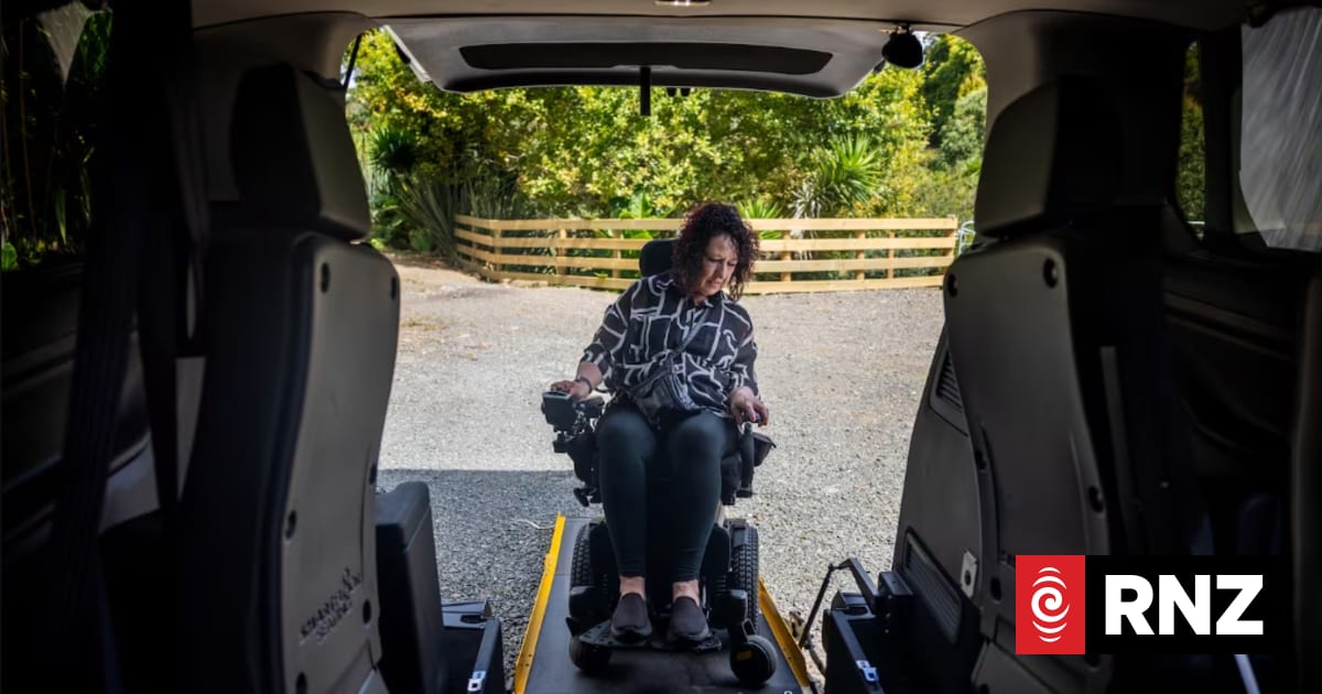 Paralysed woman Tracy Jarman devastated as HDC closes complaint | RNZ