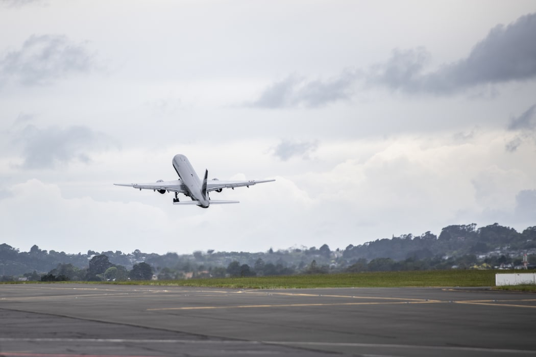 Police and army depart RNZAF Base Auckland for the Solomon Islands on a Royal New Zealand Air Force Boeing 757.