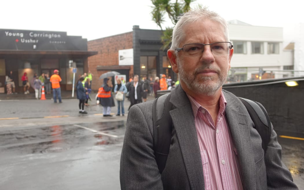 GNS scientist Christopher Hollis