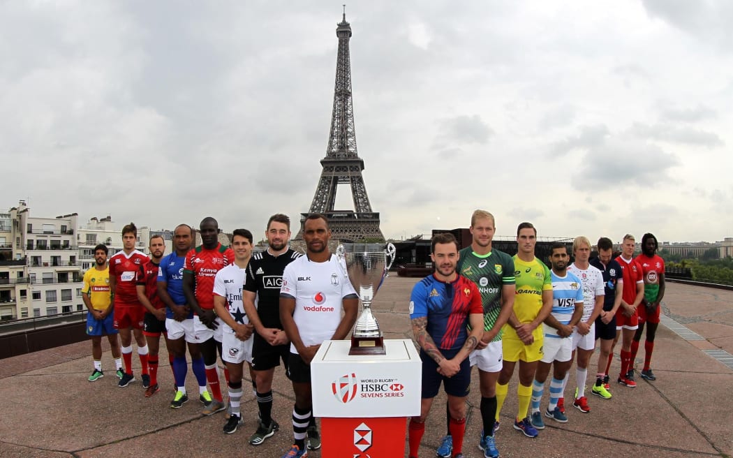 The captains pose before the Paris 7s.