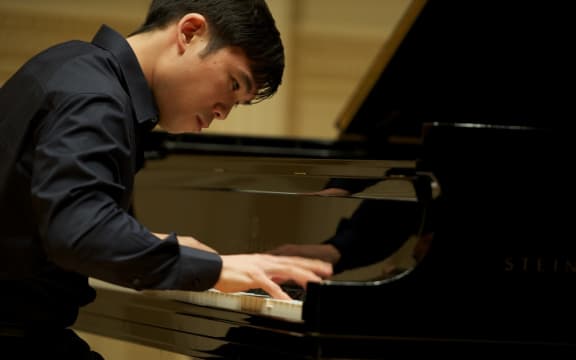 Henry Wong Doe soloist for APO