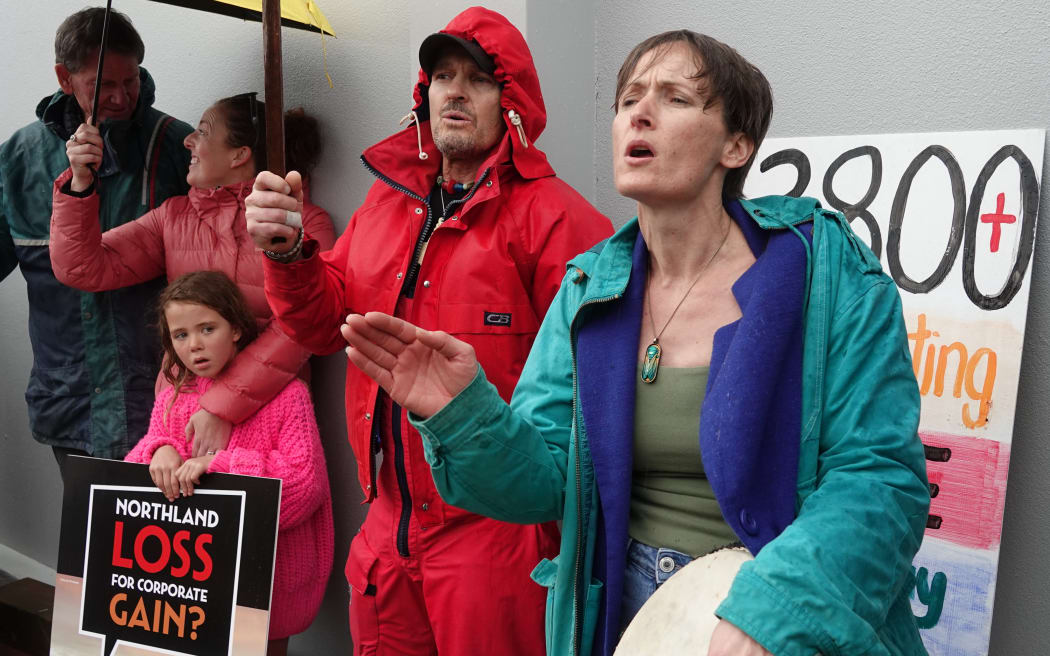 Protesters make their feelings heard over two controversial fast-track projects.