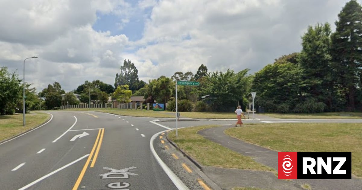 One injured after vehicle hits pedestrian in Taupō
