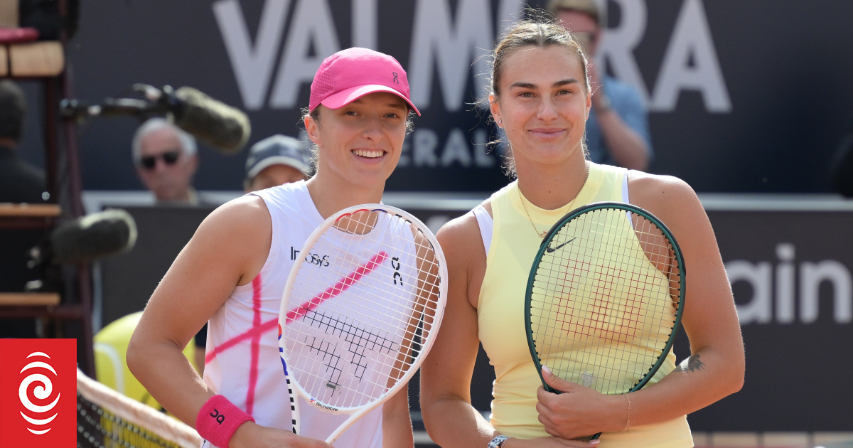 Tennis: Swiatek rejects 'Battle of the Sexes' and backs mixed team events