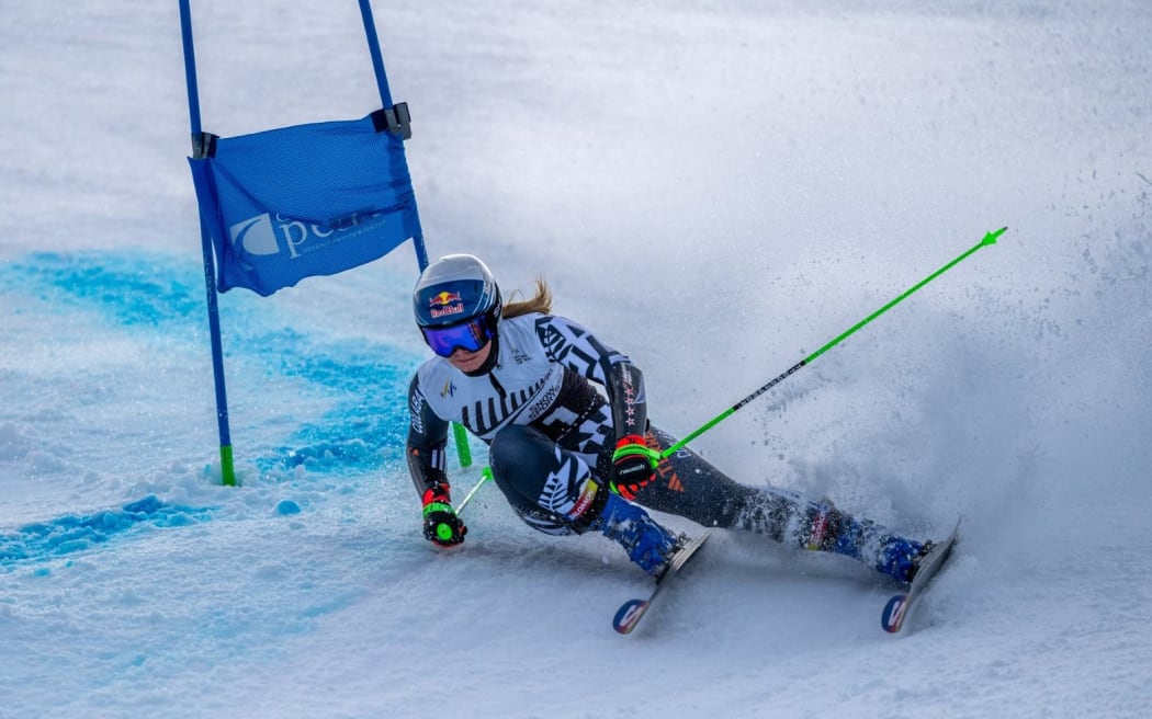 Alice Robinson on her way to becoming the New Zealand Giant Slalom National Champion at Coronet Peak in Queenstown.