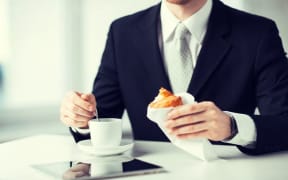 Employers and workers can agree on the timing or duration of breaks and receive compensation for not taking a break.