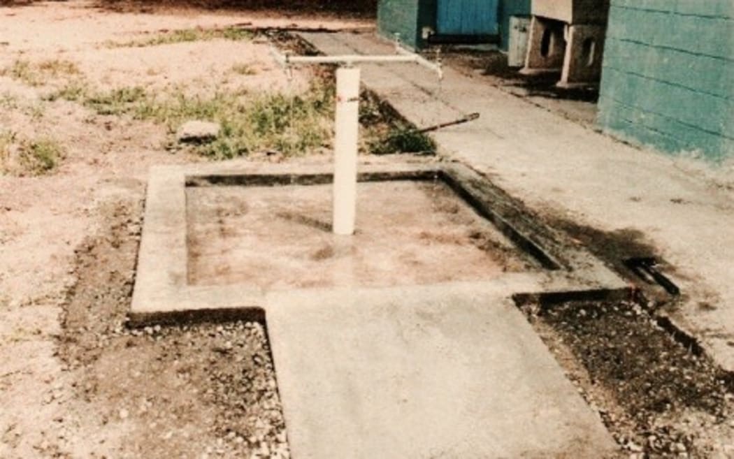 One of the hand washing options PNG schools are advised to install.