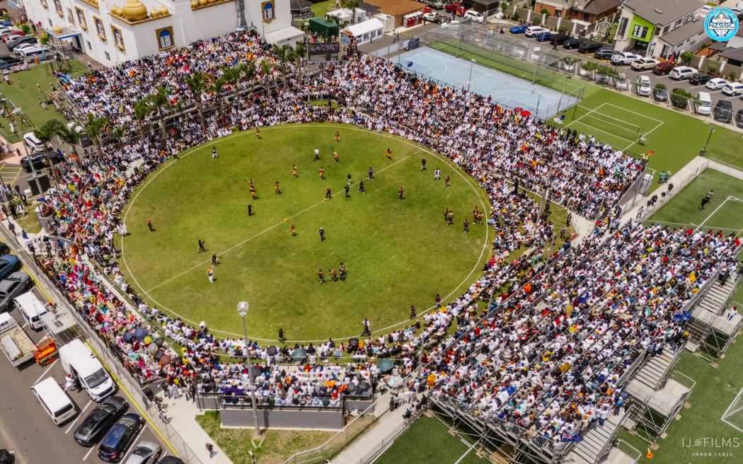 A boisterous crowd of thousands watched Pakistan thump the United States in a hotly contested final.