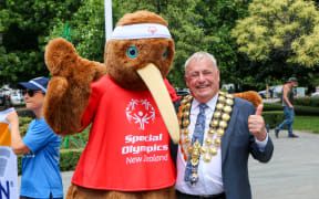 Christchurch mayor Phil Mauger with the Special Olympics mascot Kaha the Kiwi