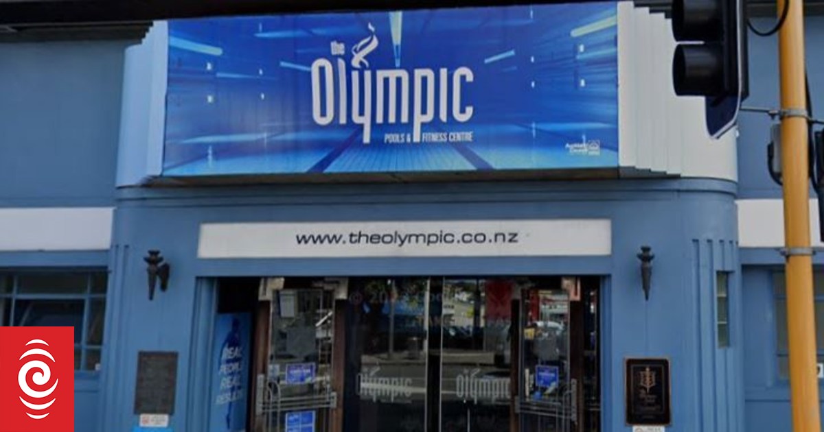 Auckland Olympic Pools investigating after two men found unconscious in swimming pool - Vimarsana News
