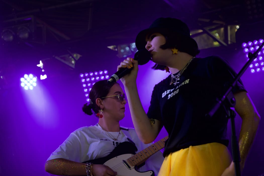 Bene performing at Laneway 2019