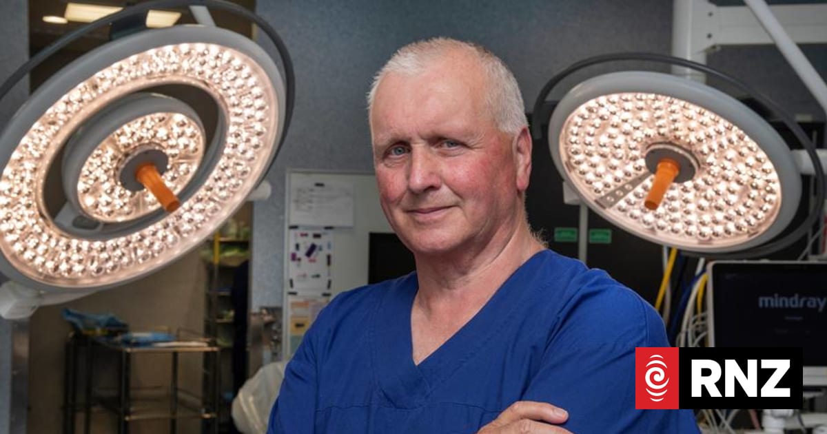 EDS doctor Chris Holdaway restricted from seeing patients by Medical Council