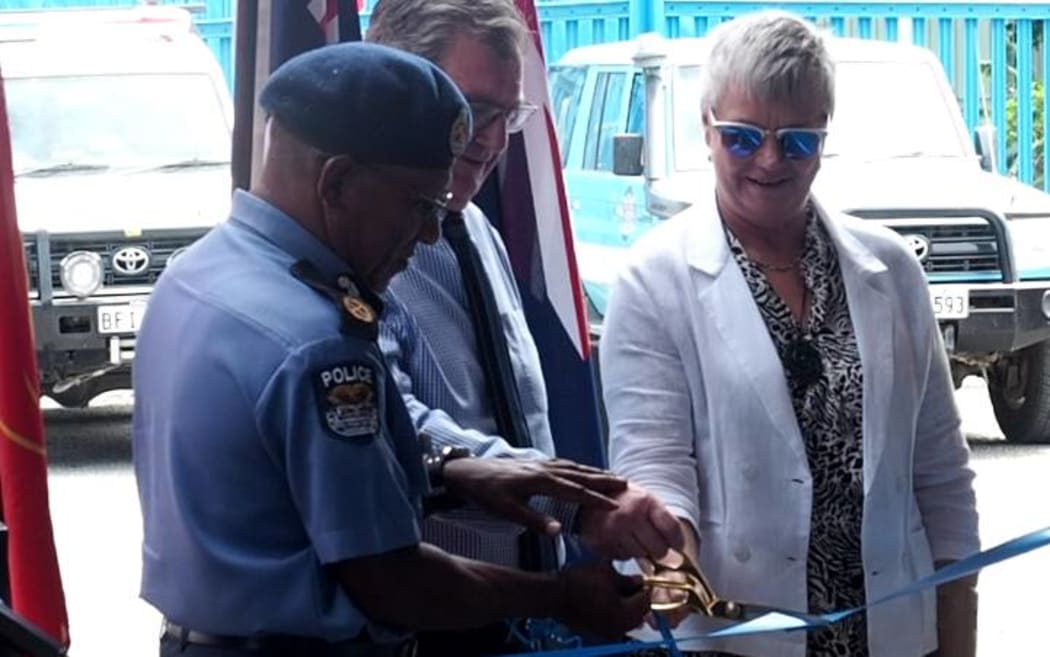 Gari Baki, the Australian High Commissioner to PNG Bruce Davis and the New Zealand High Commissioner to PNG Sue Mackwell cut the ribbon to open the Water Police Headquarters.