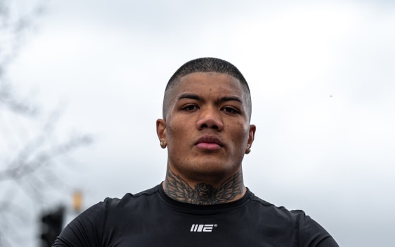 Duken Tutakitoa-Williams with boxing gloves.