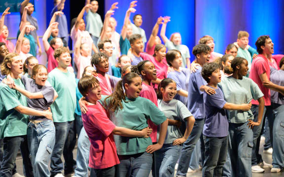 The New York-based Young People's Chorus performing.