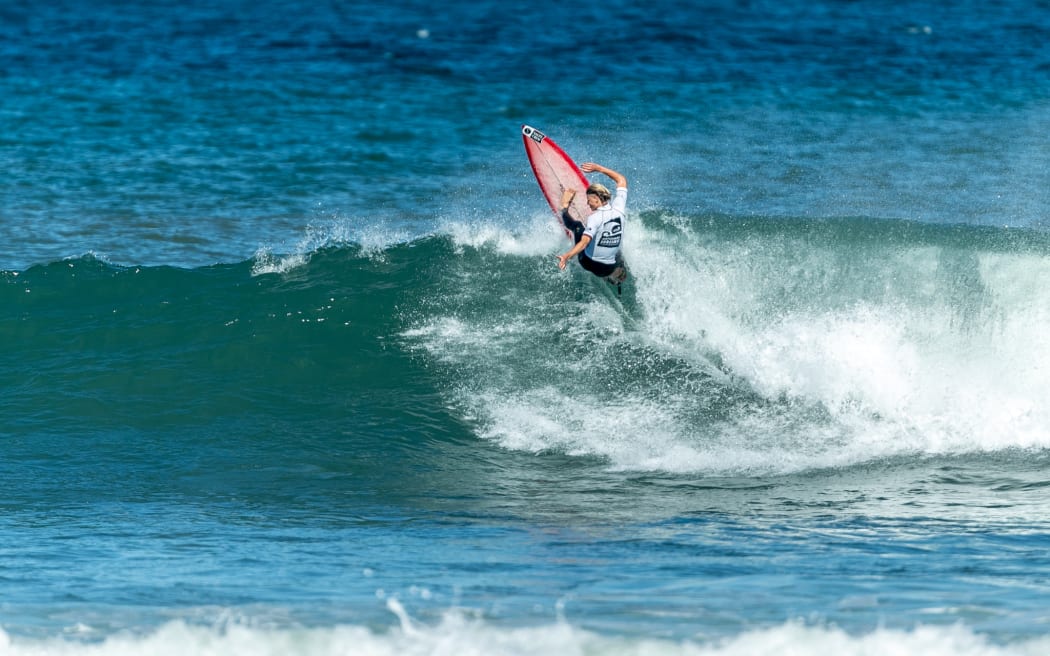 Tava Santorik at the National Surfing Championship