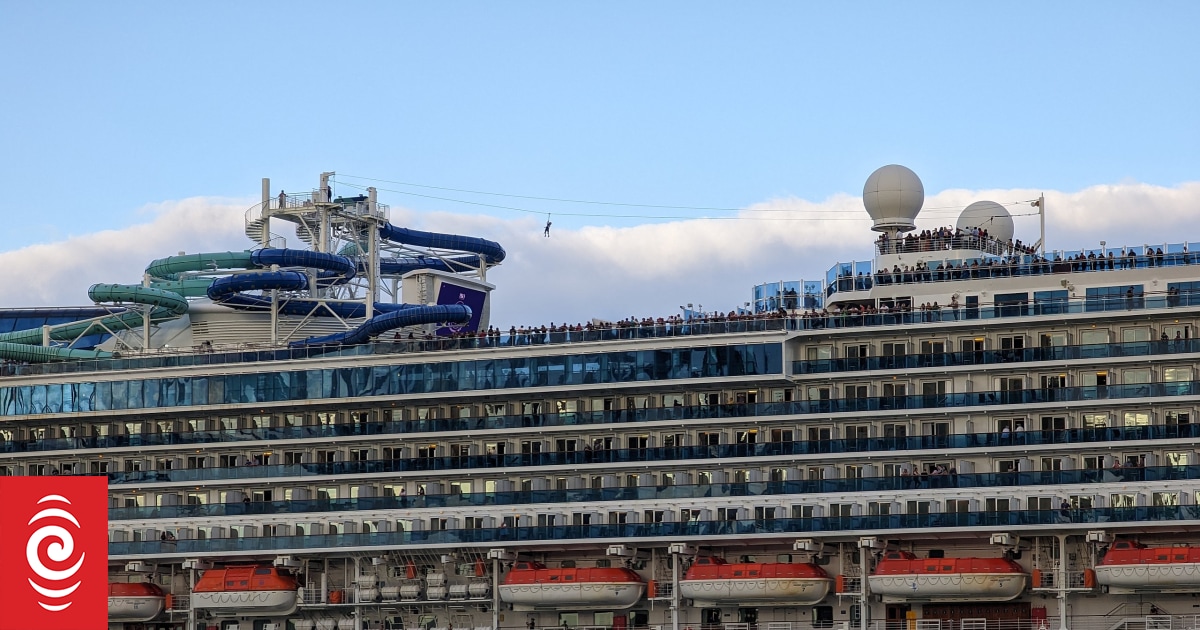 Search for passenger overboard on Pacific Adventure cruise ship due to arrive in Sydney - Vimarsana News