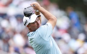 OAKMONT, PENNSYLVANIA - JUNE 14: Ryan Fox of New Zealand plays his shot from the third tee during the third round of the 125th U.S. OPEN at Oakmont Country Club on June 14, 2025 in Oakmont, Pennsylvania.   Andy Lyons/Getty Images/AFP (Photo by ANDY LYONS / GETTY IMAGES NORTH AMERICA / Getty Images via AFP)