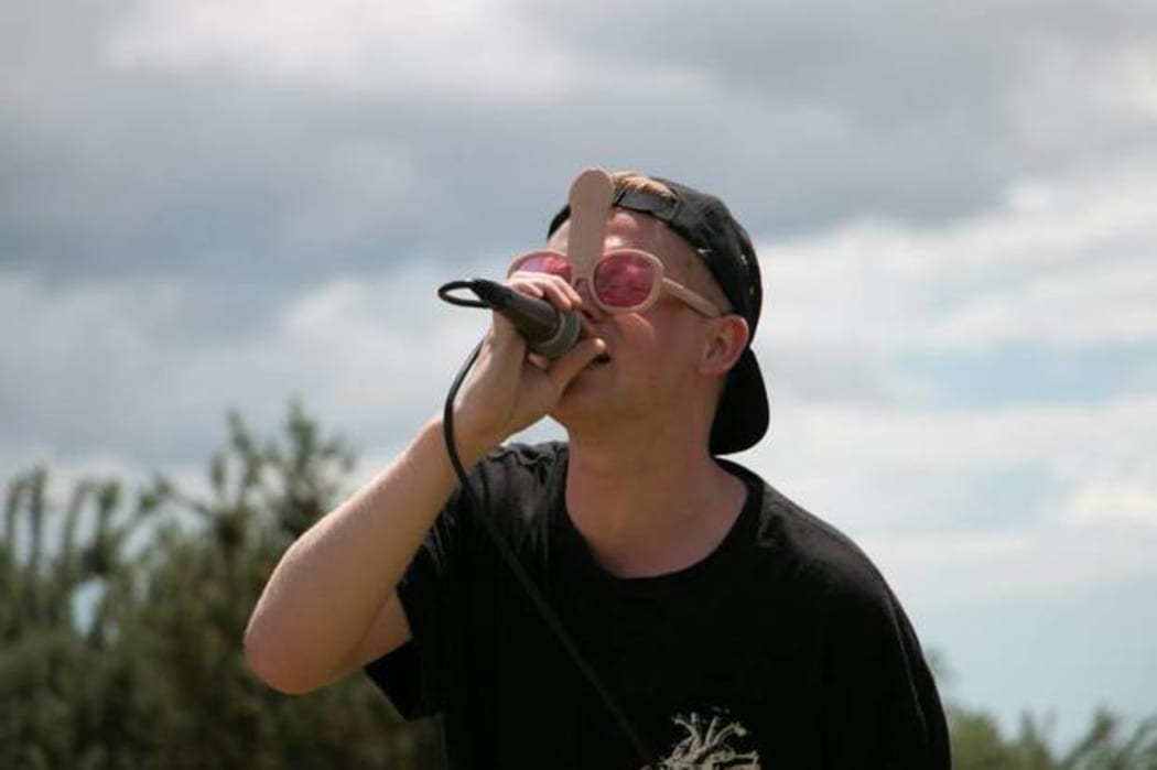 Barracks' Jud Ipsen performing at Woodcock.