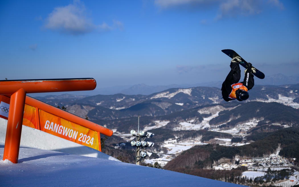 Lucia Georgalli NZL in action during the Snowboard Women's Slopestyle Qualification at the Welli Hilli Park Ski Resort on 24 January, 2024. The Winter Youth Olympic Games, Gangwon, South Korea.
