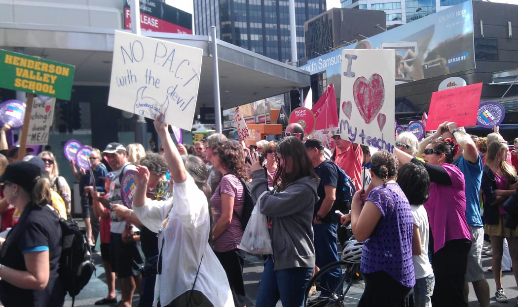 Hundreds marched in Auckland in protest and Government education policies.