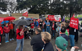 Hospital senior doctors / dentists strike in Auckland