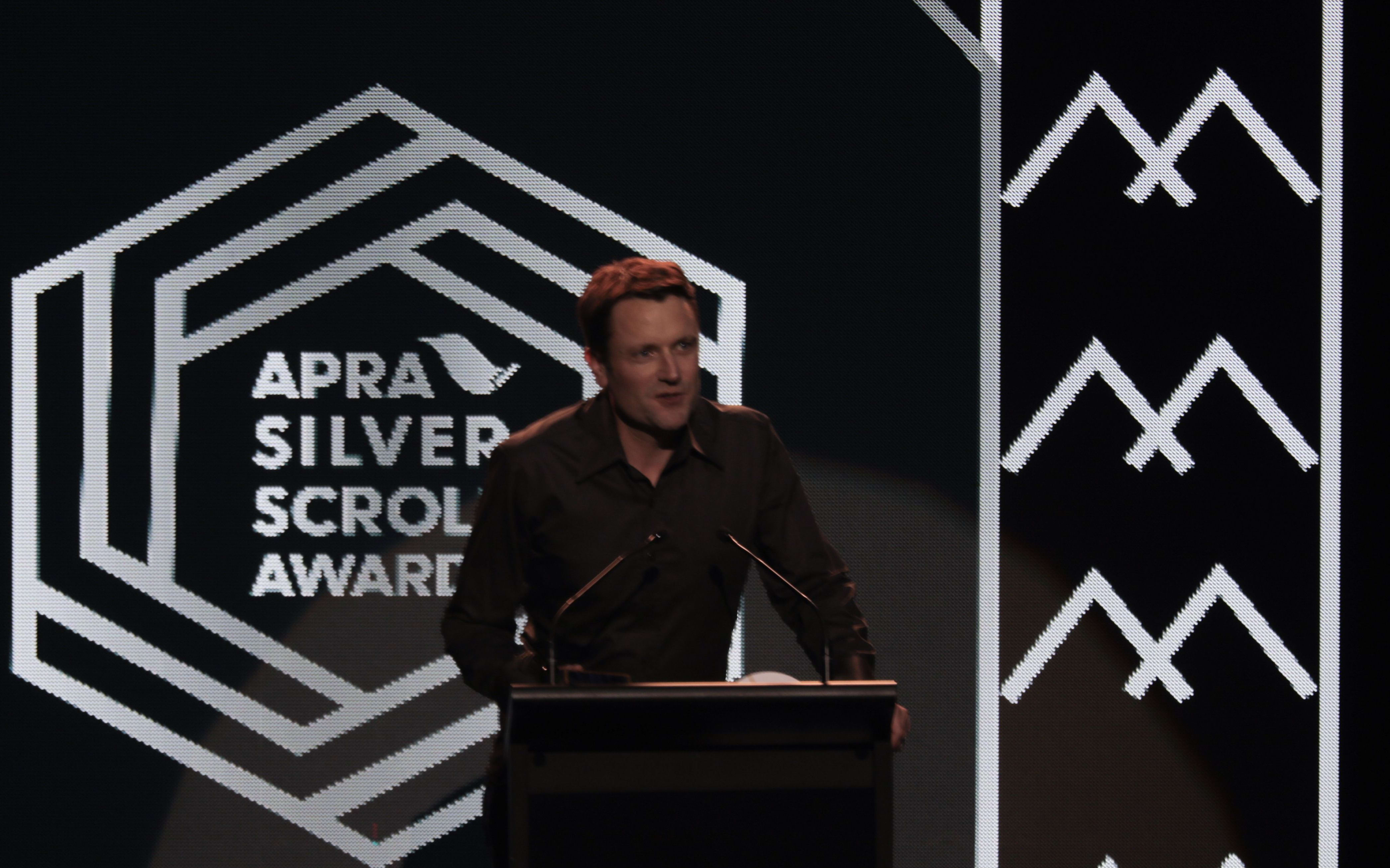 Michael Norris accepts the 2018 SOUNZ Contemporary award.