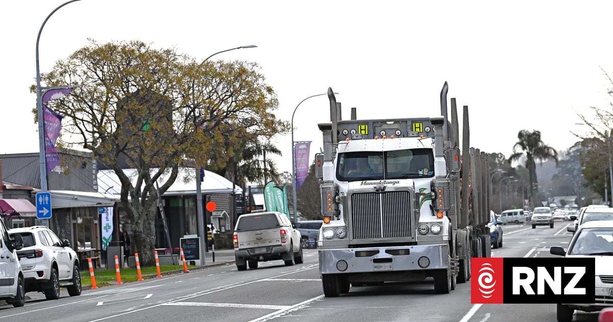 Gisborne truck route to quieten as council changes permits | RNZ