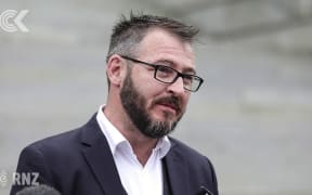 Unions to recommend new govt pay offer to teachers