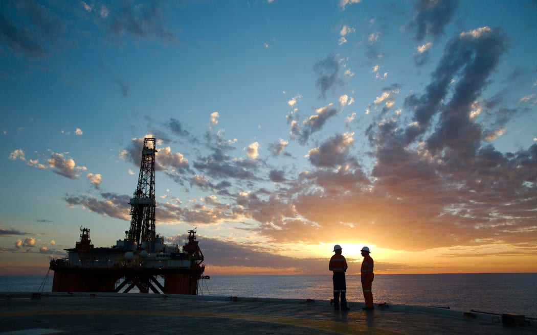 Santos has been awarded permits to undertake evaluation and appraisal work for the potential storage of CO2 in the Carnarvon and Bonaparte basins, offshore Western Australia. The permits build on Santos’ Carbon Capture and Storage strategy and could yield additional CCS opportunities. 5 September 2022