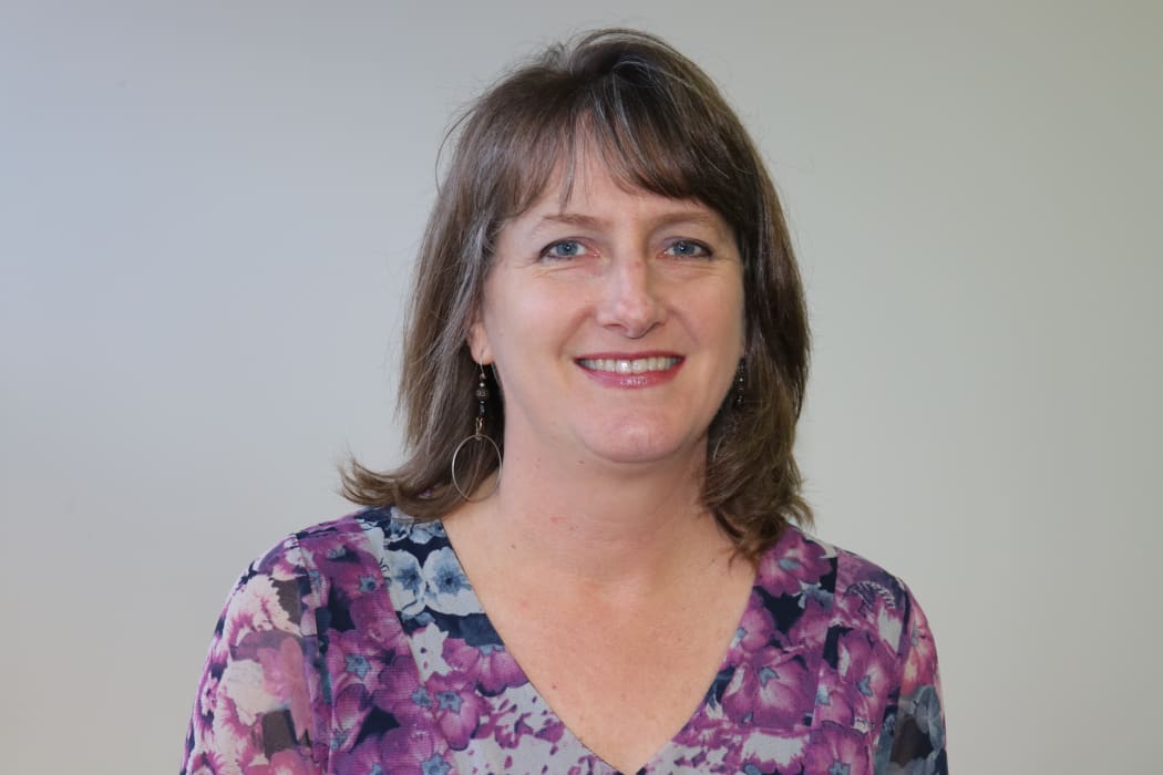 Holly Carrington runs SHINE's DVFree training programme