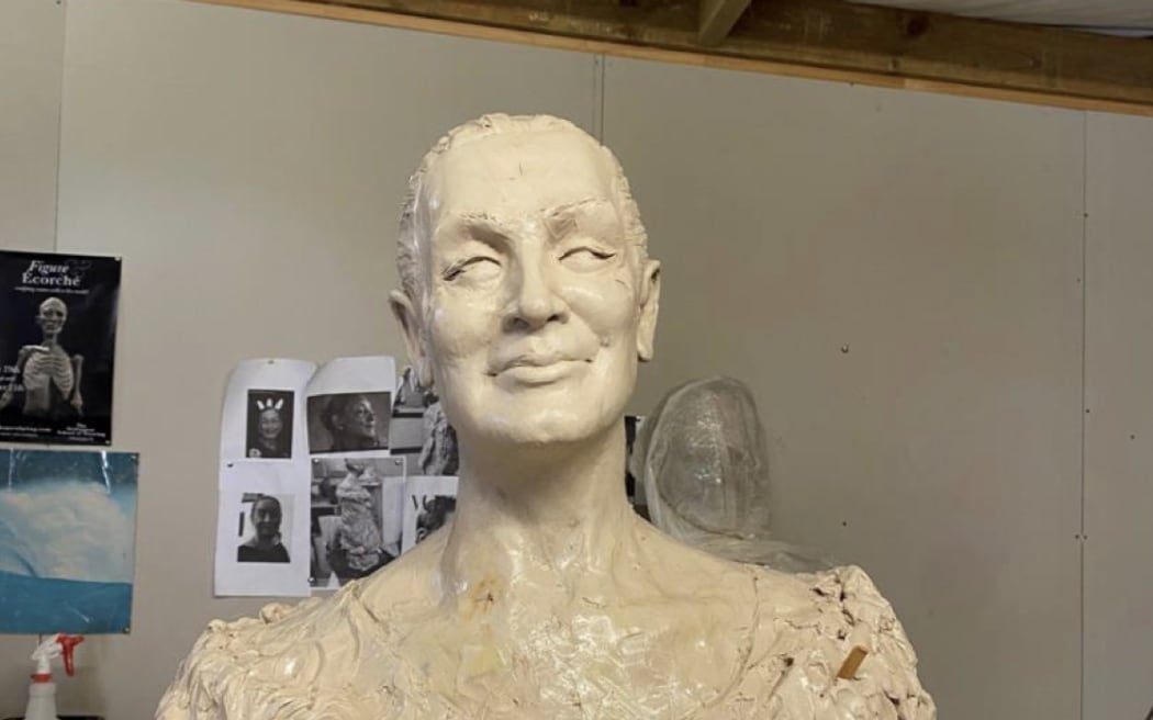 Early modelling of the sculpture by Paul Quested.
