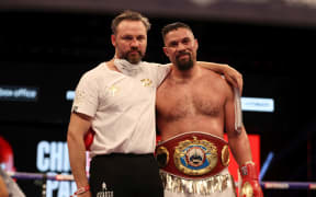 Joseph Parker with trainer Andy Lee.