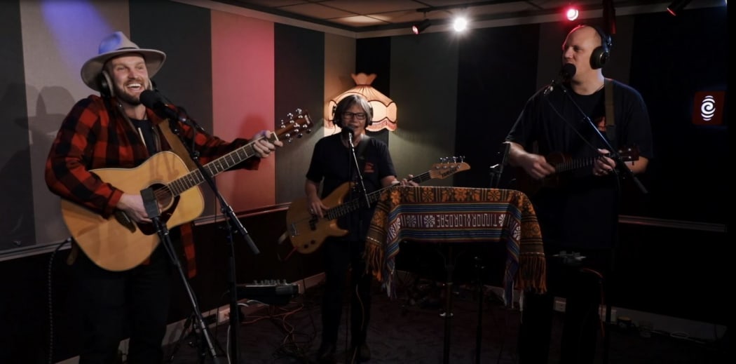 The Harmonic Resonators.