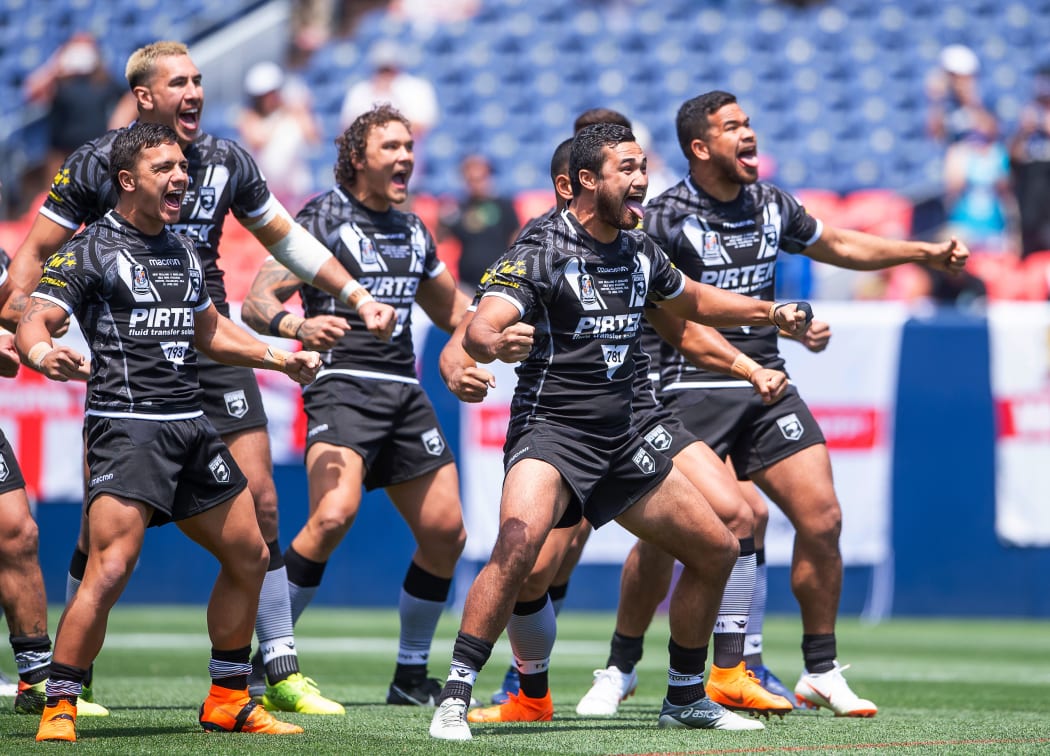 Picture by Allan McKenzie/SWpix.com / www.photosport.nz - 23/06/2018 - Rugby League -2018 RL International - New Zealand v England - The Broncos Stadium at Mile High - Denver, Colorado, USA - New Zealand perform the Haka.