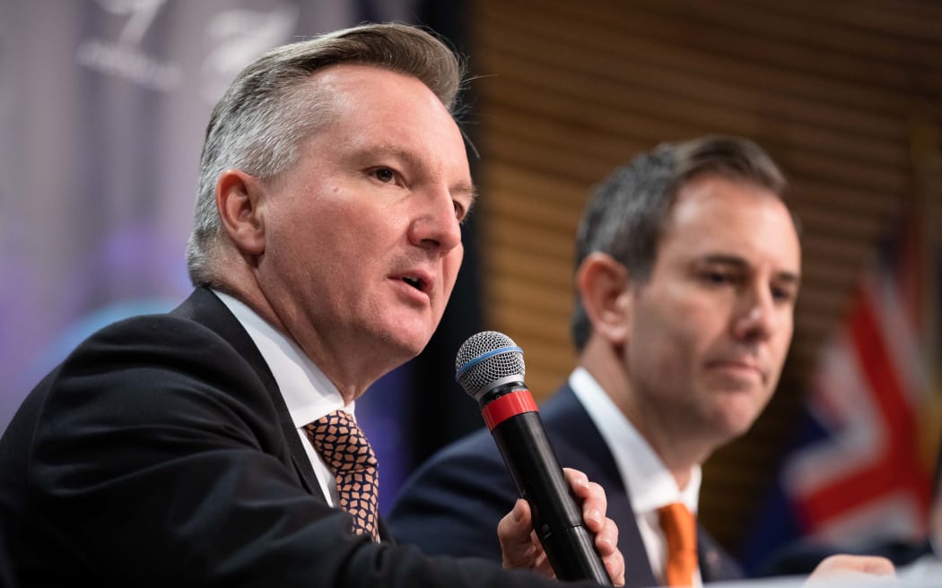 Finance Minister Grant Robertson, and Climate Minister James Shaw meet with their Australian counterparts, Treasurer Jim Chalmers and Climate and Energy Minister Chris Bowen, and sign a joint statement outlining areas of enhanced cooperation, to support accelerated climate action and economic opportunities that the clean energy transformation offers both countries.