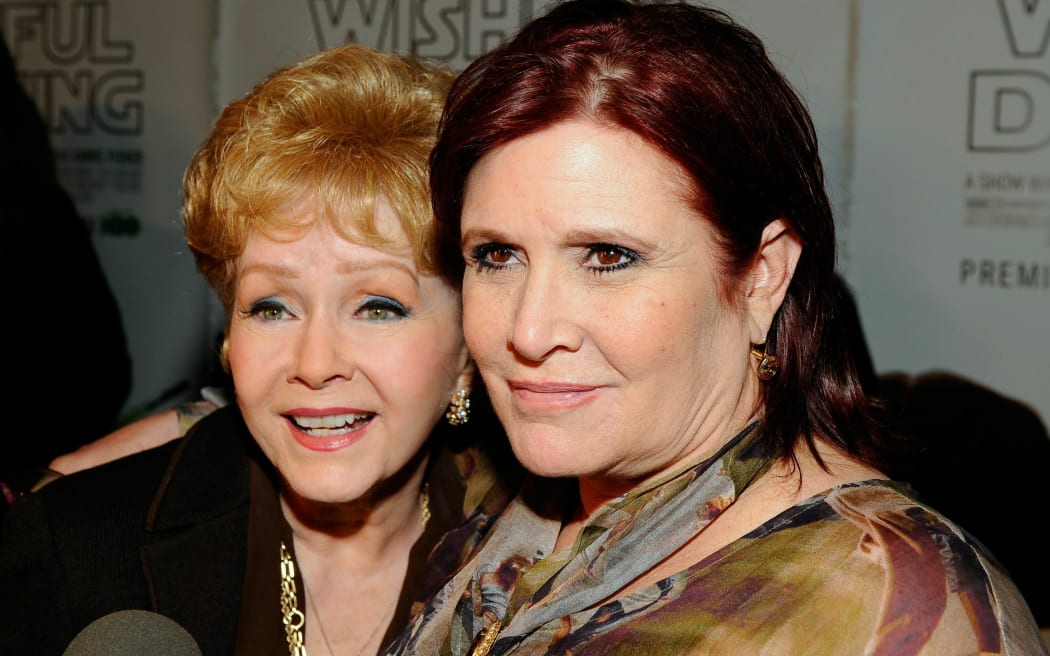 Actresses Debbie Reynolds and Carrie Fisher in 2010.