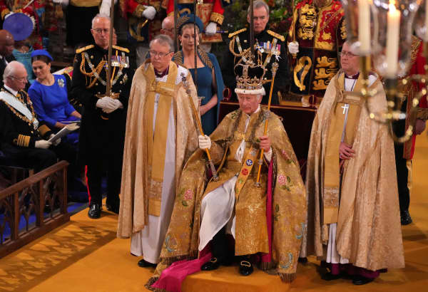 King Charles III with the St Edward's Crown on his head attends the Coronation Ceremony inside Westminster Abbey in central London on 6 May, 2023. - The set-piece coronation is the first in Britain in 70 years, and only the second in history to be televised. Charles will be the 40th reigning monarch to be crowned at the central London church since King William I in 1066. Outside the UK, he is also king of 14 other Commonwealth countries, including Australia, Canada and New Zealand. Camilla, his second wife, will be crowned queen alongside him and be known as Queen Camilla after the ceremony. (Photo by Aaron Chown / POOL / AFP)