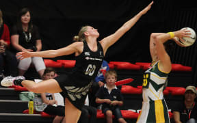 Silver Fern's Casey Williams and South Africa's Anna Christina Bootha, 2012.