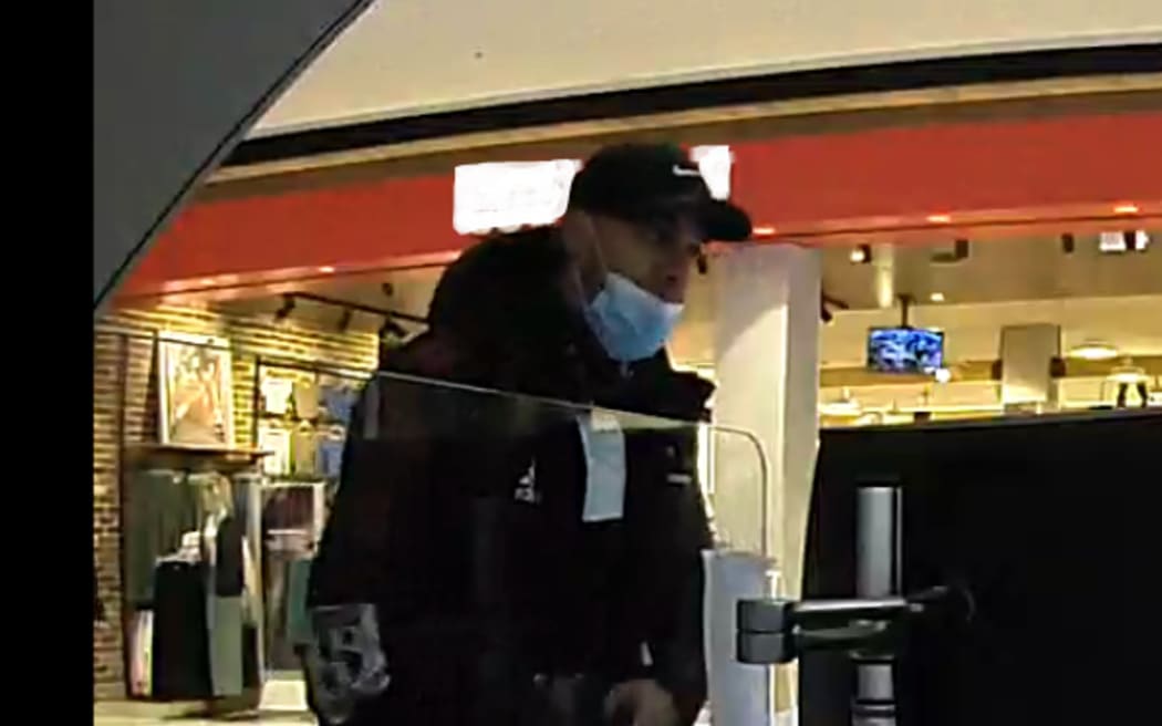 Police appeal for assistance in identifying this person in the Riccarton shopping Centre or the centre carpark at around 2.15pm on 29 March.